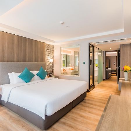 Citrus Suites Sukhumvit 6 By Compass Hospitality Bangkok Exteriör bild