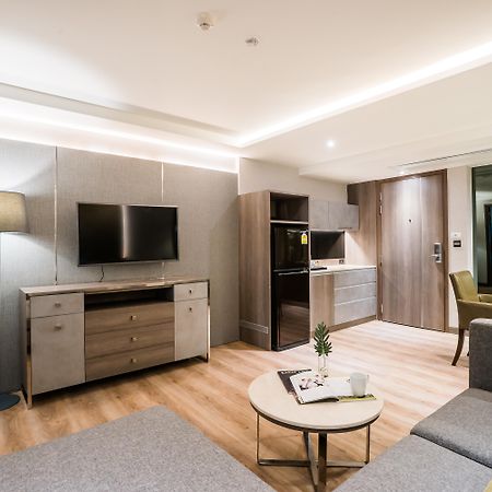 Citrus Suites Sukhumvit 6 By Compass Hospitality Bangkok Exteriör bild