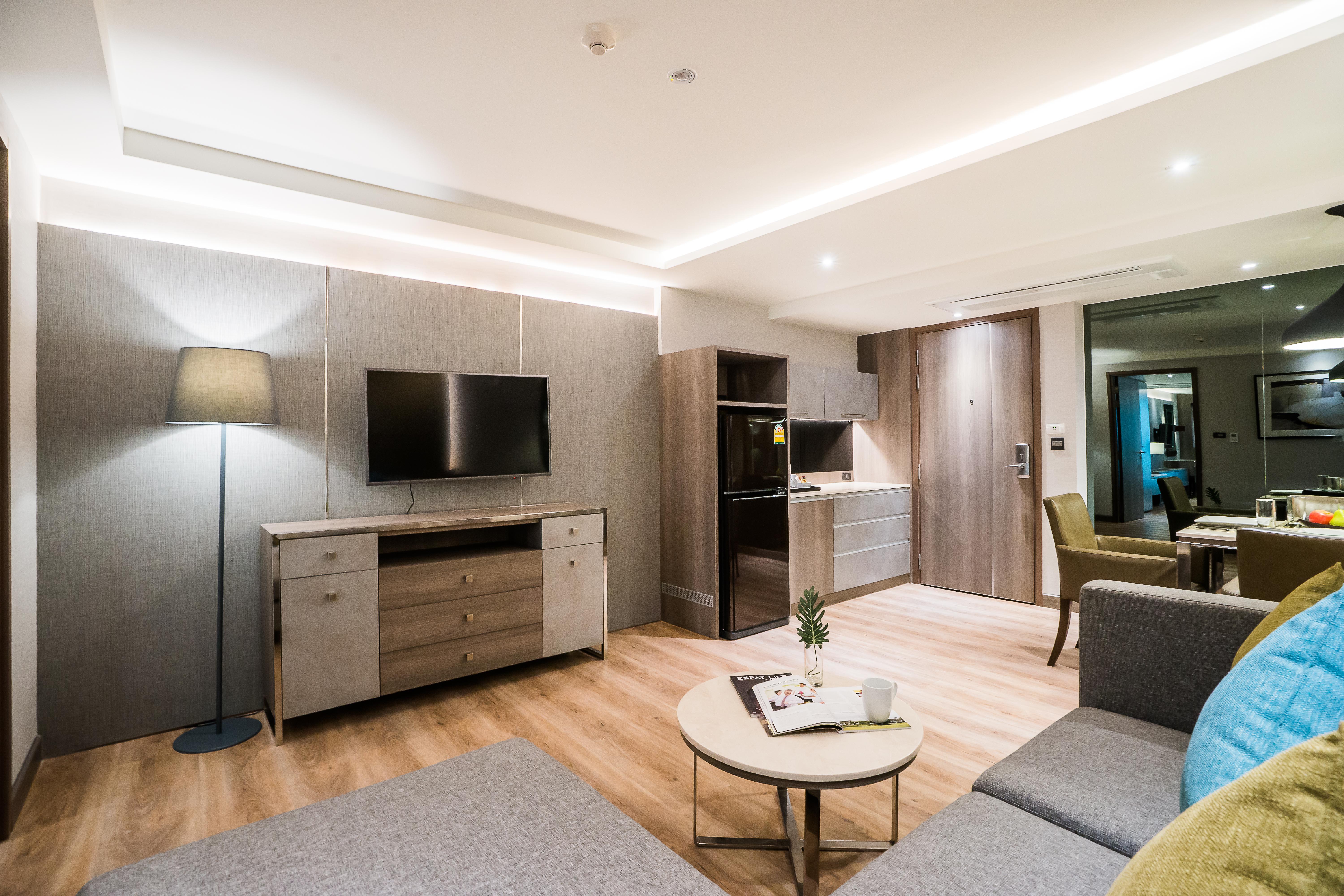 Citrus Suites Sukhumvit 6 By Compass Hospitality Bangkok Exteriör bild