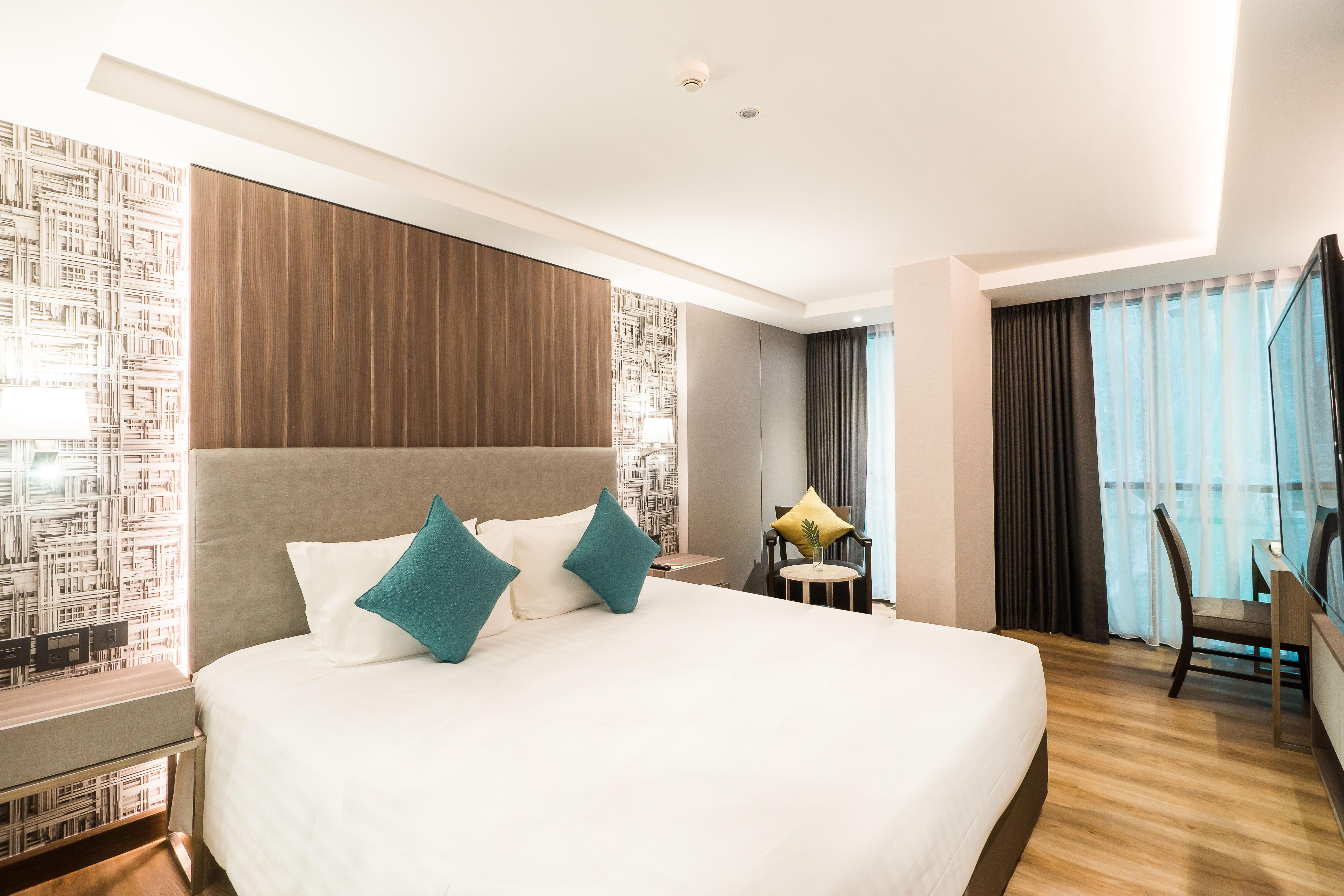 Citrus Suites Sukhumvit 6 By Compass Hospitality Bangkok Exteriör bild