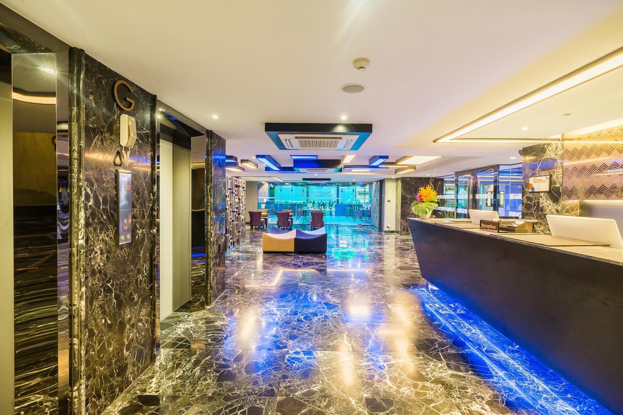 Citrus Suites Sukhumvit 6 By Compass Hospitality Bangkok Exteriör bild